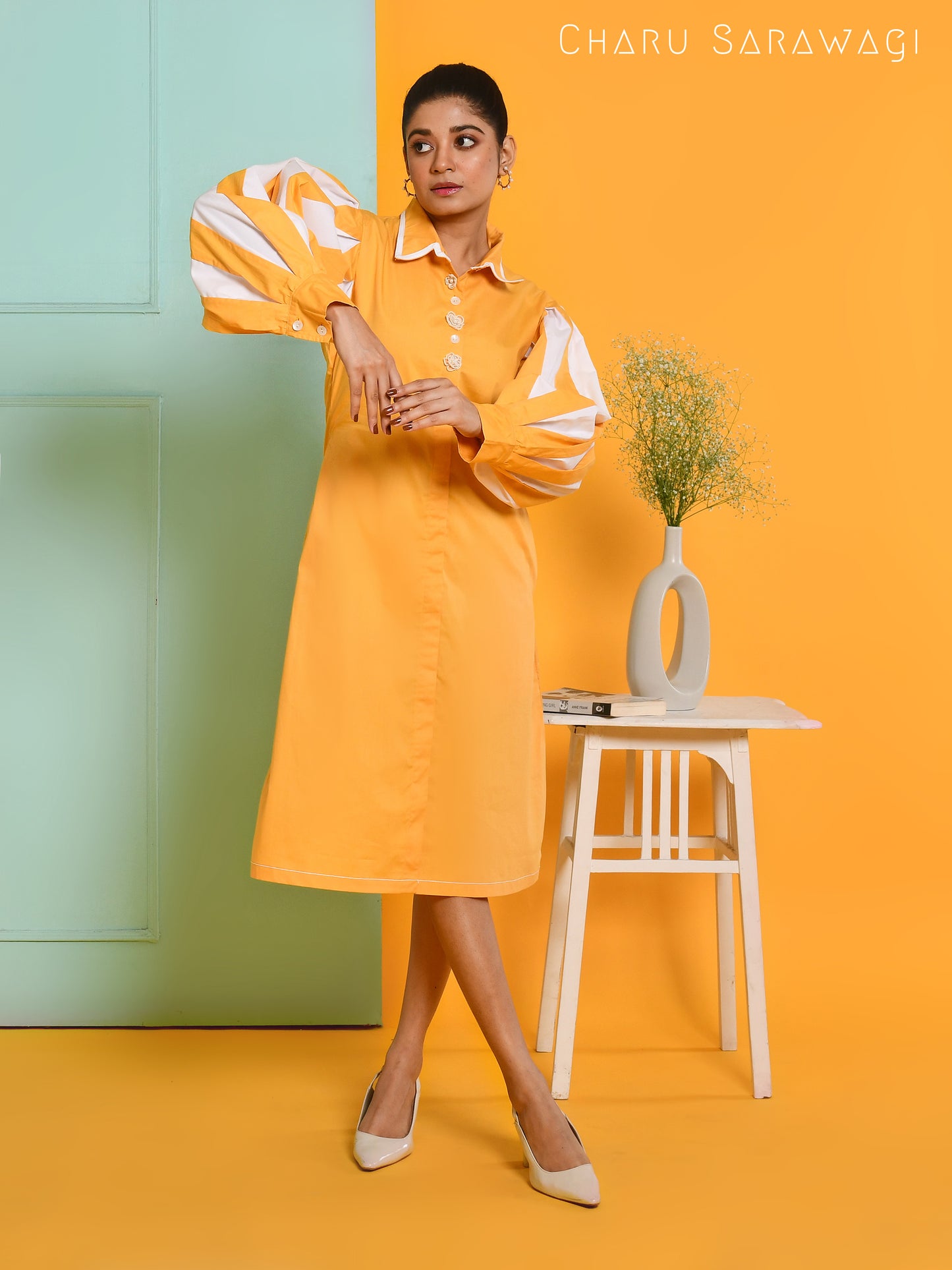 PARACHUTE SLEEVES DRESS