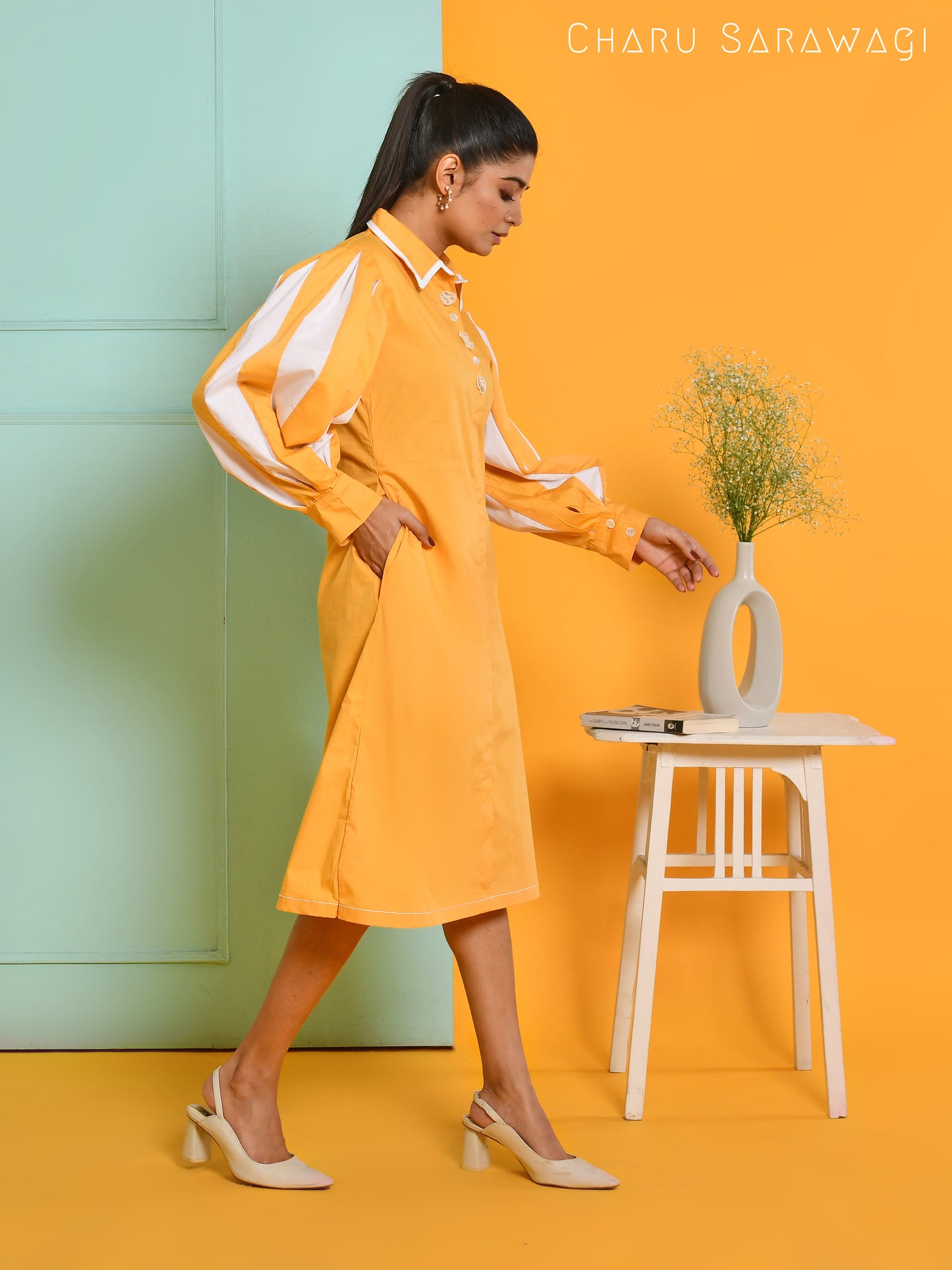 PARACHUTE SLEEVES DRESS