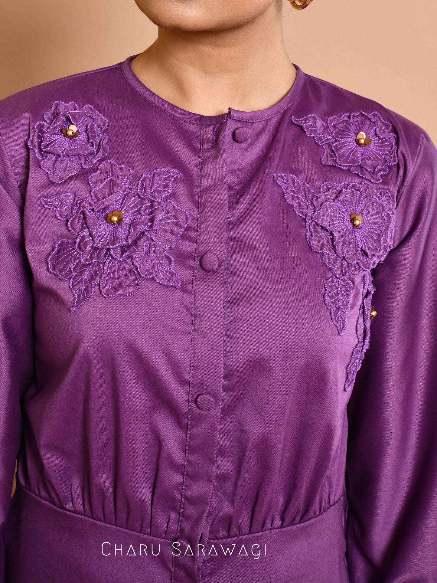 FLOWER APPLIQUE DRESS